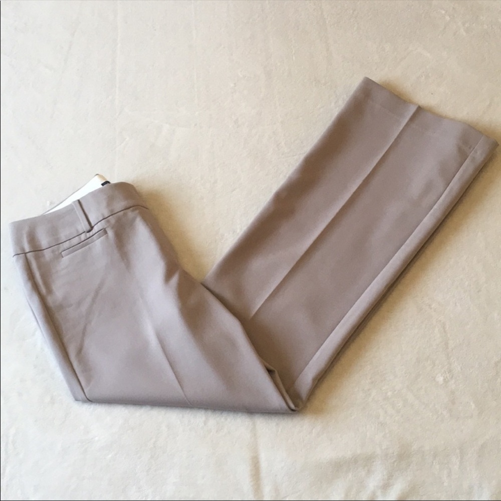 ⭐️BNWT Ann Taylor LOFT Julie Trousers - Tan. ⭐️